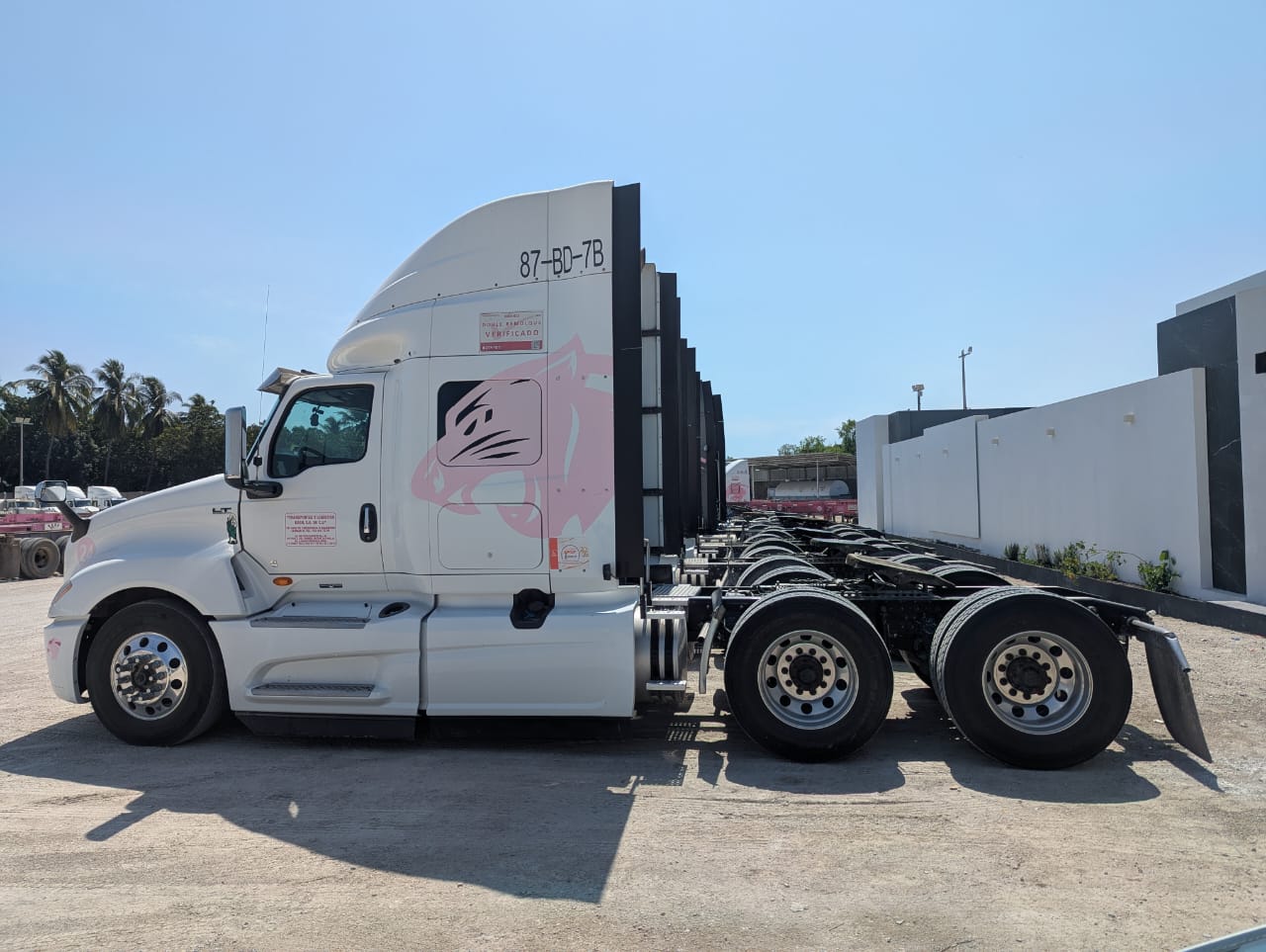 Equipo profesional KASU Transportes logística nacional